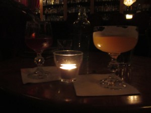 1920's cocktails by candlelight, 1806 bar.