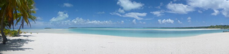 Aitutaki lagoon.