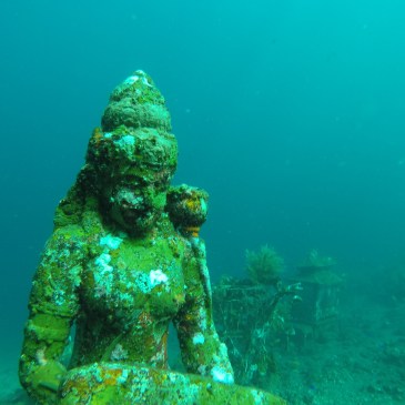 Underwater temple at Tulamben, Bali.